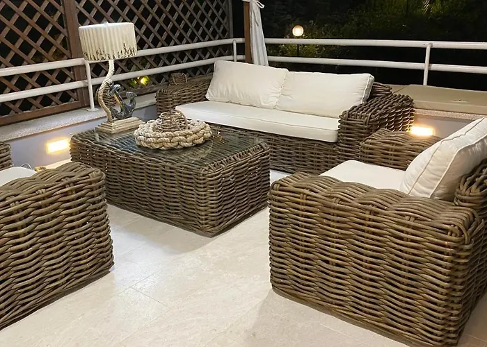 Martin & Nicole's Portisco